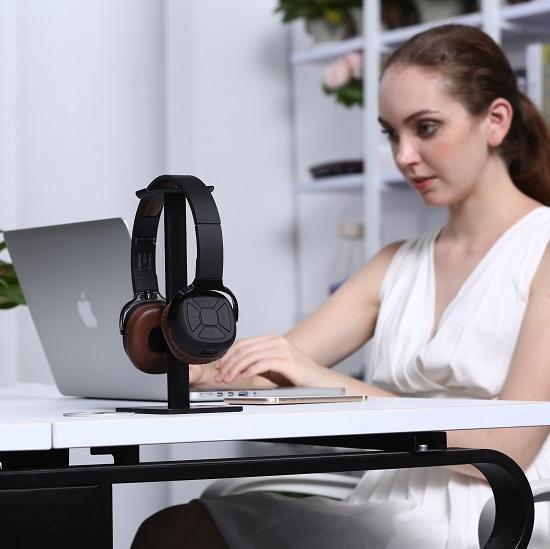 Headphone stand online holder